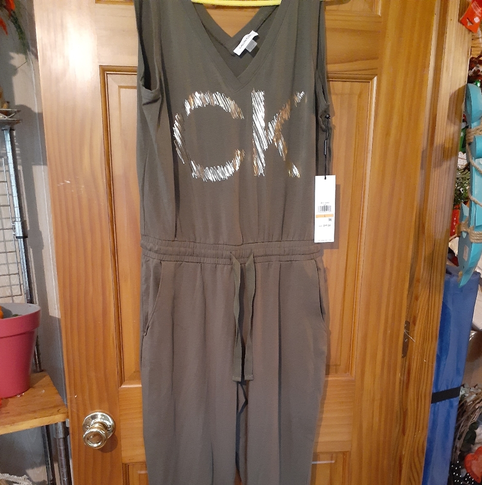 CALVIN KLEIN JUMPSUIT XL